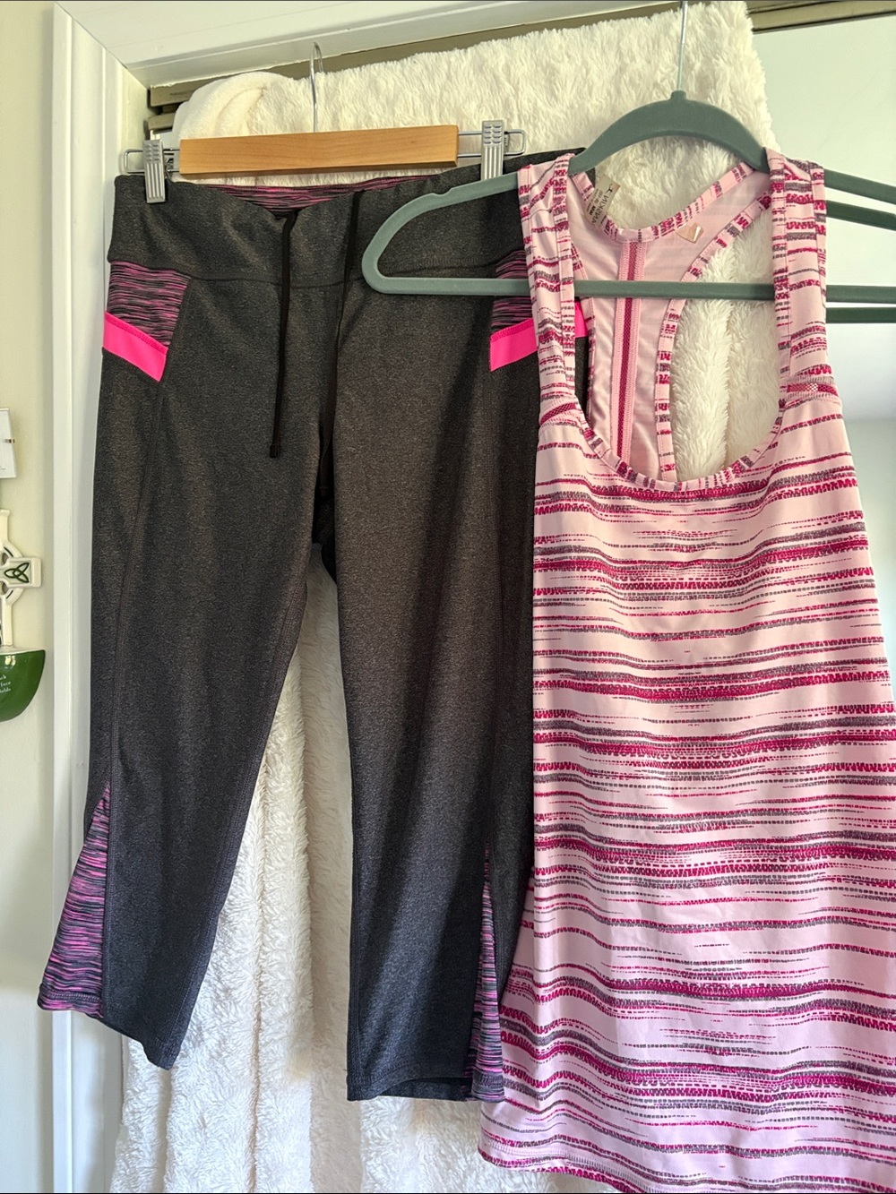 Danskin Dark Gray Capri Pants with Hot Pink Accents